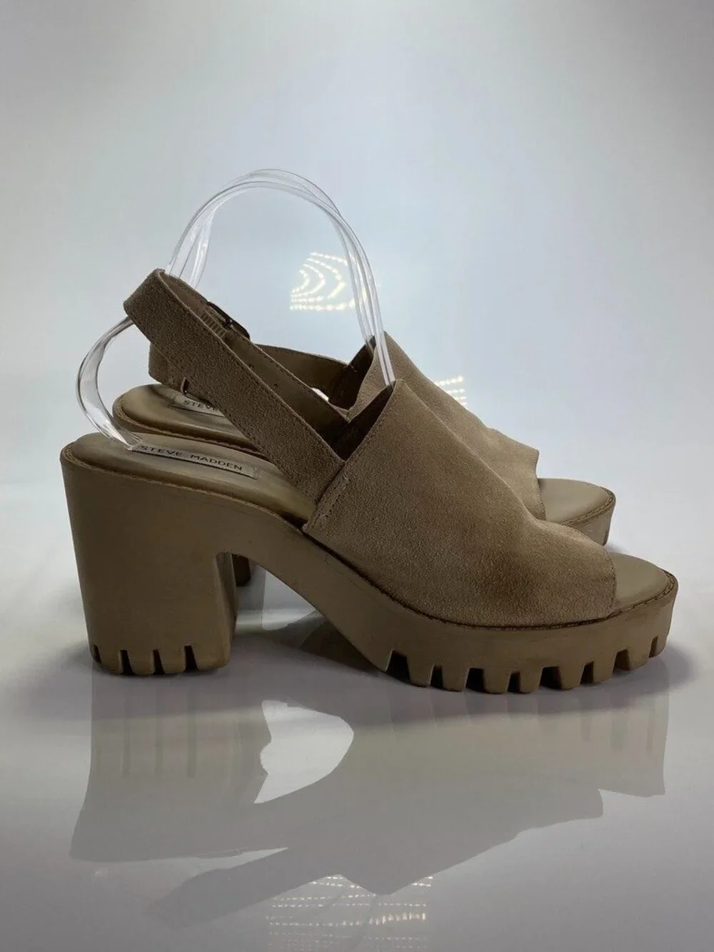 Steve Madden Women's Sunnyside Sand Suede Heeled Sandal Sz 10